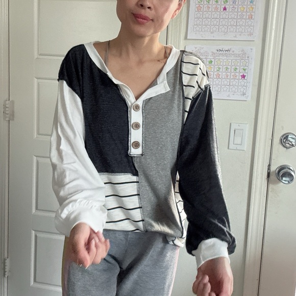 058 Casual Reverse Stitch color Block Striped Top - Picture 5 of 6